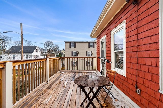 32 Kirby St, Marlborough, MA 01752
