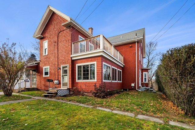 32 Kirby St, Marlborough, MA 01752