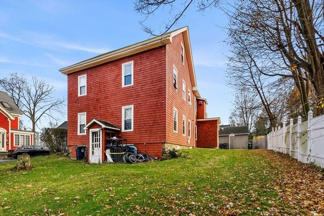 32 Kirby St, Marlborough, MA 01752