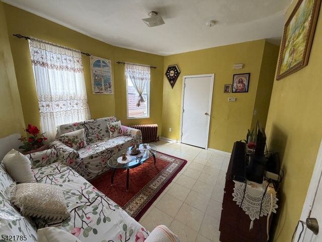 126 Gould Ave, Paterson City, NJ 07503