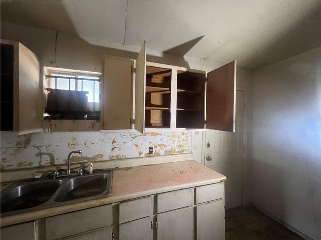 4608 White Rock Street, Houston, TX 77051