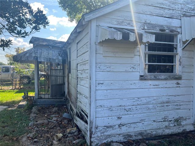 4608 White Rock Street, Houston, TX 77051