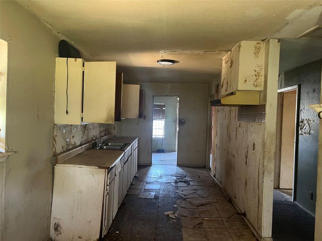 4608 White Rock Street, Houston, TX 77051