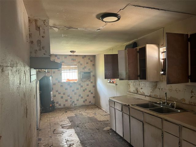 4608 White Rock Street, Houston, TX 77051