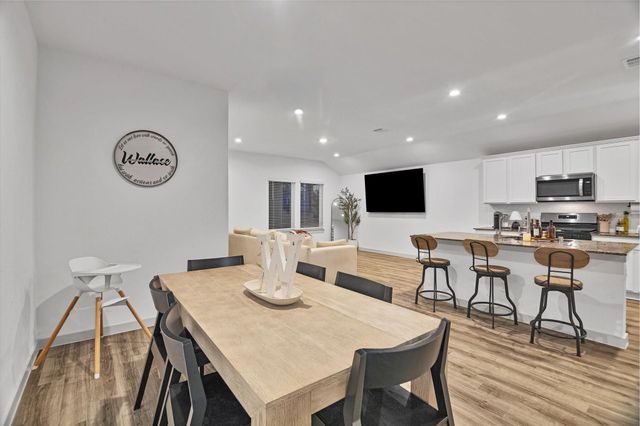 10002 Palm Royal Drive, Baytown, TX 77521