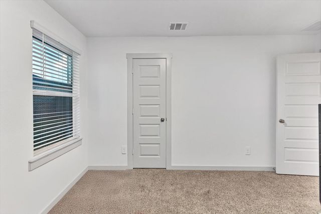 10002 Palm Royal Drive, Baytown, TX 77521