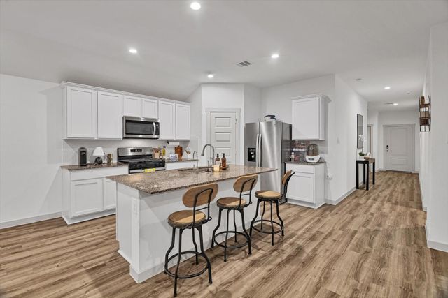 10002 Palm Royal Drive, Baytown, TX 77521