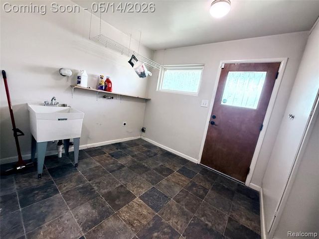 14129 Arnold, Redford, MI 48239