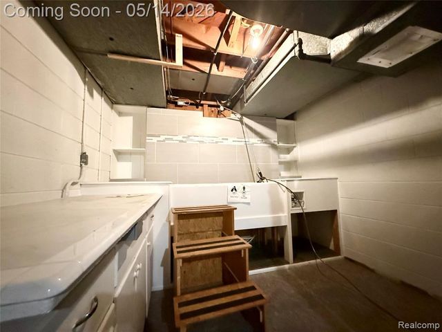 14129 Arnold, Redford, MI 48239