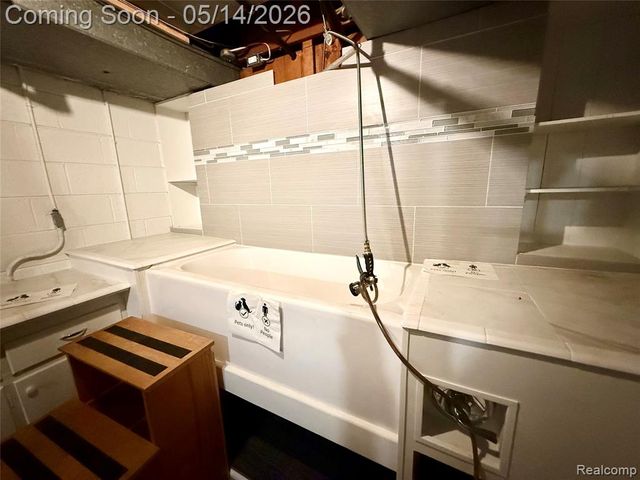 14129 Arnold, Redford, MI 48239