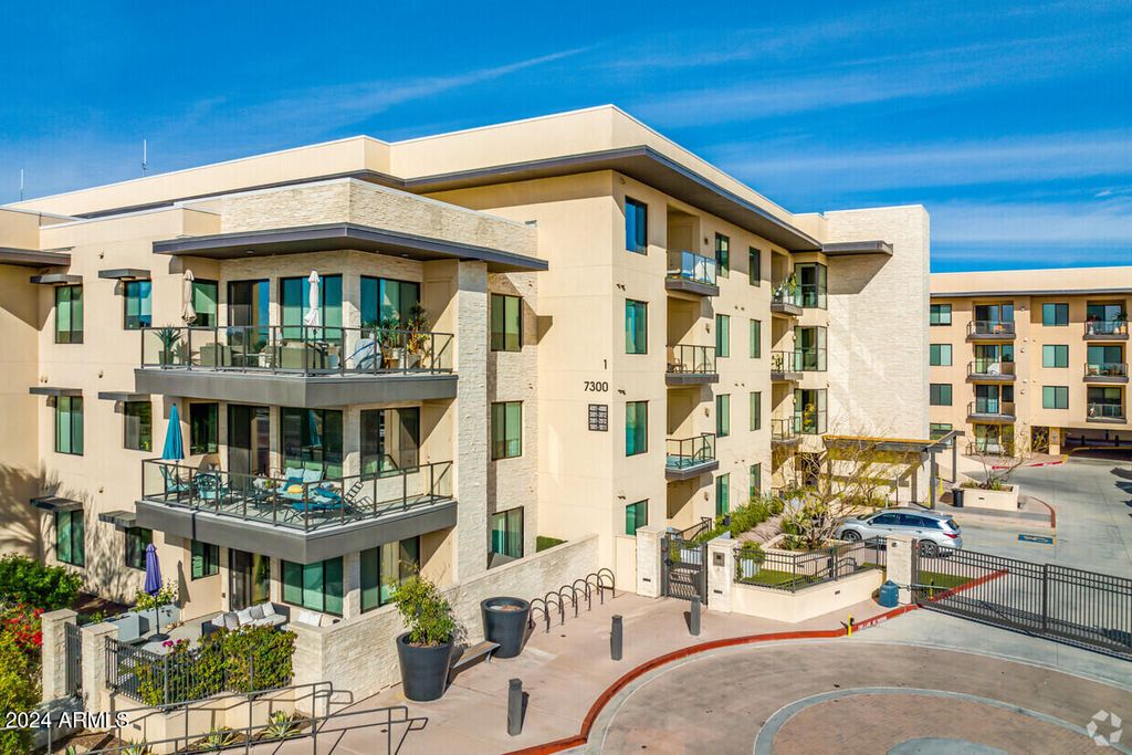 7300 E EARLL Drive 1012, Scottsdale, AZ 85251