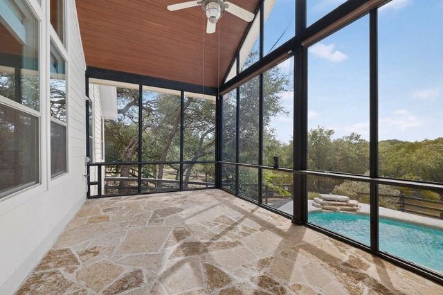 302 High Plains DR, Dripping Springs, TX 78620