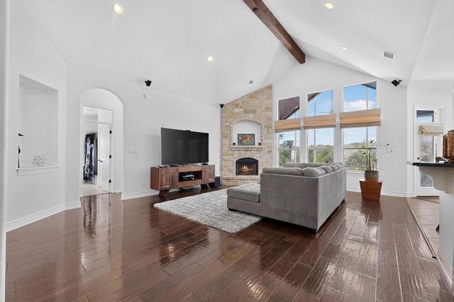 302 High Plains DR, Dripping Springs, TX 78620