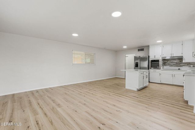 309 CLAIREMONT Road, El Paso, TX 79912