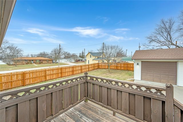 1225 Roland Avenue, Chariton, IA 50049