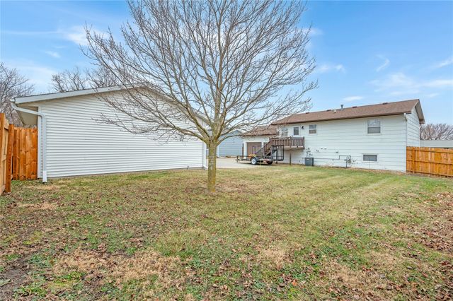 1225 Roland Avenue, Chariton, IA 50049