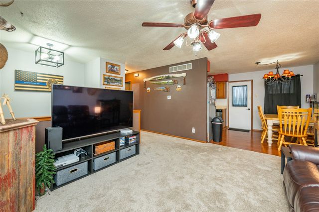 1225 Roland Avenue, Chariton, IA 50049