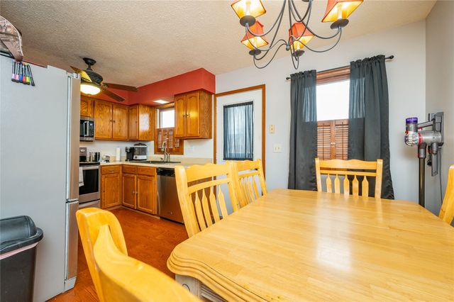 1225 Roland Avenue, Chariton, IA 50049