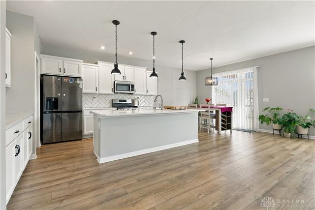 1830 Kingsbarn Court, Miamisburg, OH 45342