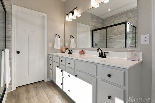 1830 Kingsbarn Court, Miamisburg, OH 45342