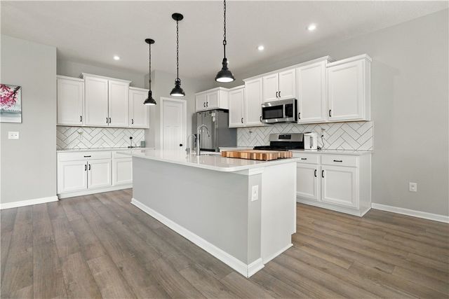 1830 Kingsbarn Court, Miamisburg, OH 45342