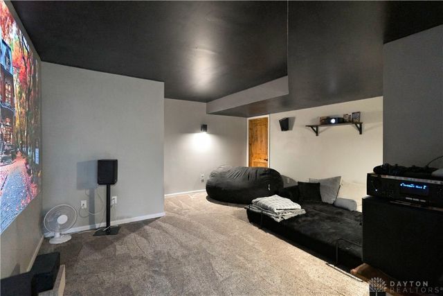 1830 Kingsbarn Court, Miamisburg, OH 45342