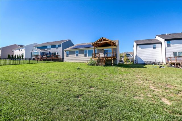 1830 Kingsbarn Court, Miamisburg, OH 45342