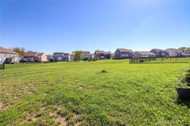 1830 Kingsbarn Court, Miamisburg, OH 45342