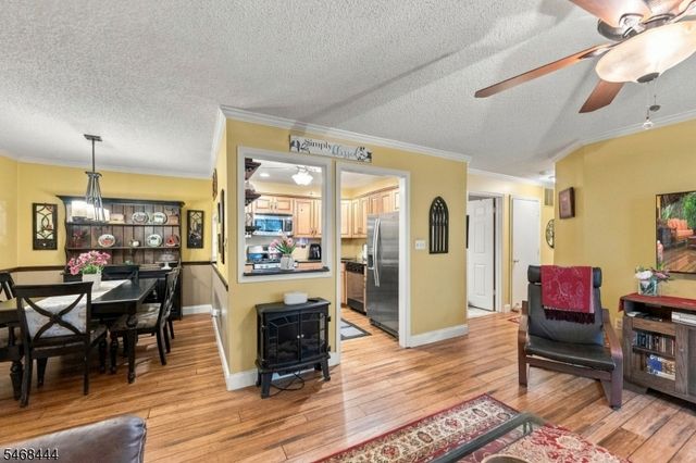 235 Kempsey Dr, North Brunswick Twp., NJ 08902
