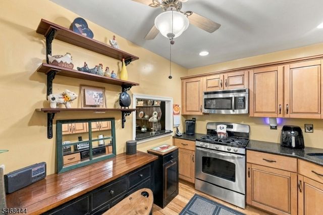235 Kempsey Dr, North Brunswick Twp., NJ 08902