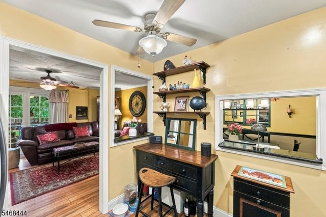 235 Kempsey Dr, North Brunswick Twp., NJ 08902