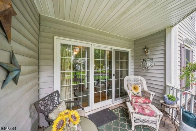 235 Kempsey Dr, North Brunswick Twp., NJ 08902