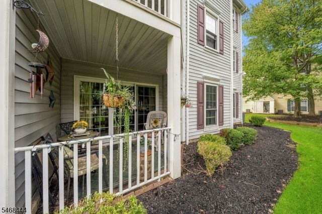 235 Kempsey Dr, North Brunswick Twp., NJ 08902