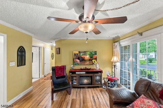 235 Kempsey Dr, North Brunswick Twp., NJ 08902