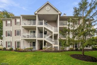 235 Kempsey Dr, North Brunswick Twp., NJ 08902