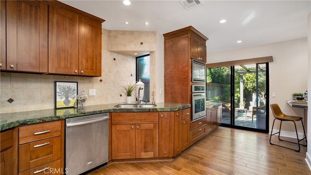 57 Pinewood, Irvine, CA 92604