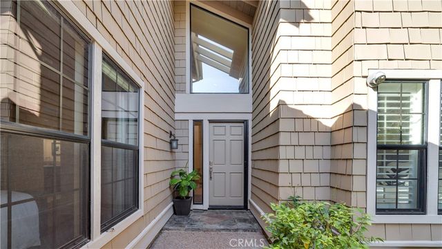 57 Pinewood, Irvine, CA 92604