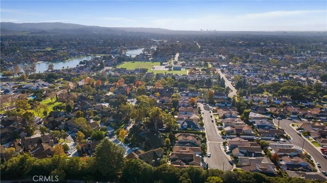 57 Pinewood, Irvine, CA 92604