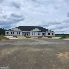 801 Castle Court, Hawkinsville, GA 31036