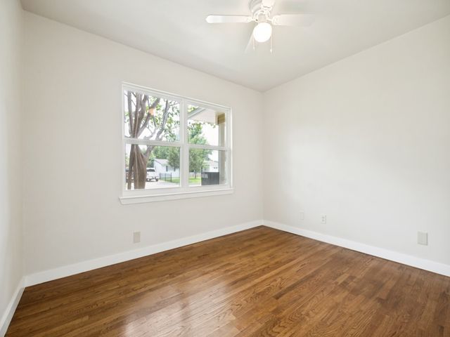 11817 Fernald Avenue, Dallas, TX 75218