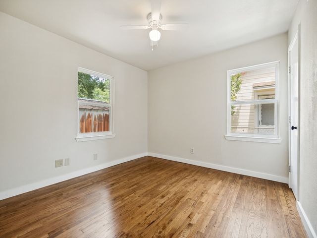 11817 Fernald Avenue, Dallas, TX 75218