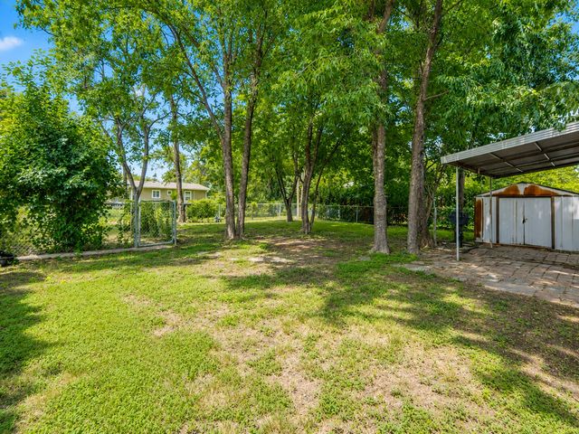 11817 Fernald Avenue, Dallas, TX 75218