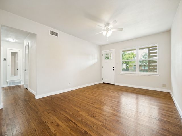 11817 Fernald Avenue, Dallas, TX 75218