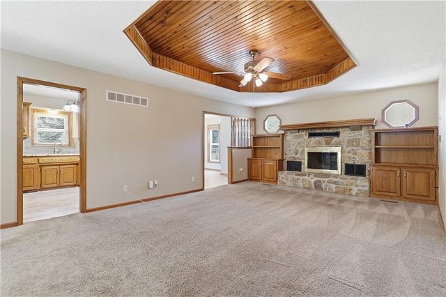 12306 E Brookfield Drive, Peculiar, MO 64078