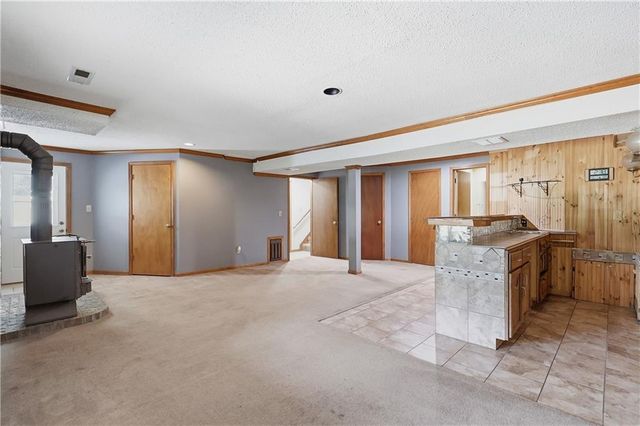 12306 E Brookfield Drive, Peculiar, MO 64078