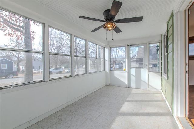 904 Pinkston Avenue, Grandview, MO 64030