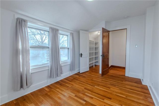 904 Pinkston Avenue, Grandview, MO 64030