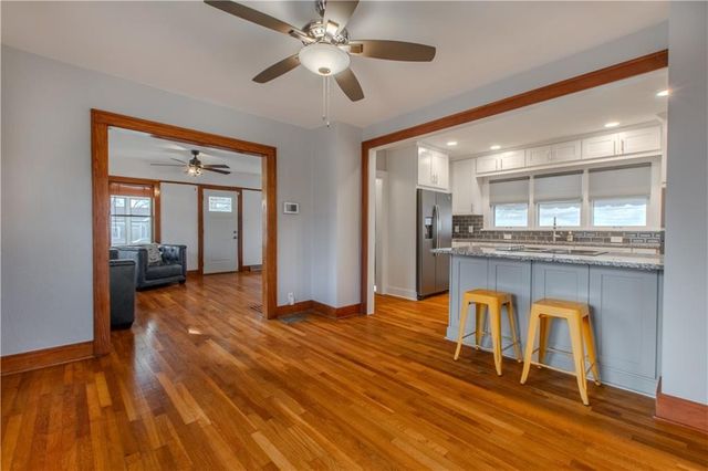 904 Pinkston Avenue, Grandview, MO 64030