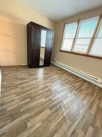 123 Glendower Rd 1, Boston, MA 02131