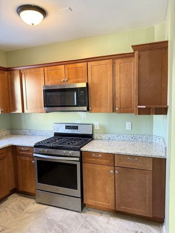 123 Glendower Rd 1, Boston, MA 02131